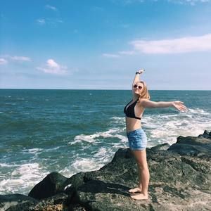 Meet your Posher, Anna